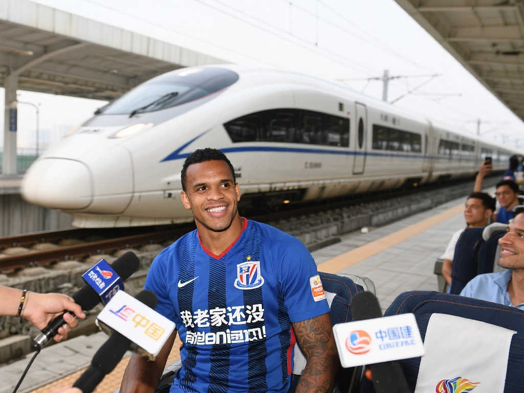 选择以自由 选择以自由